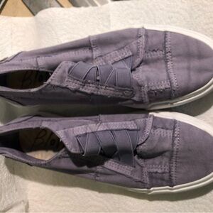 Blowfish Malibu distressed slip on sneaker gray size 8